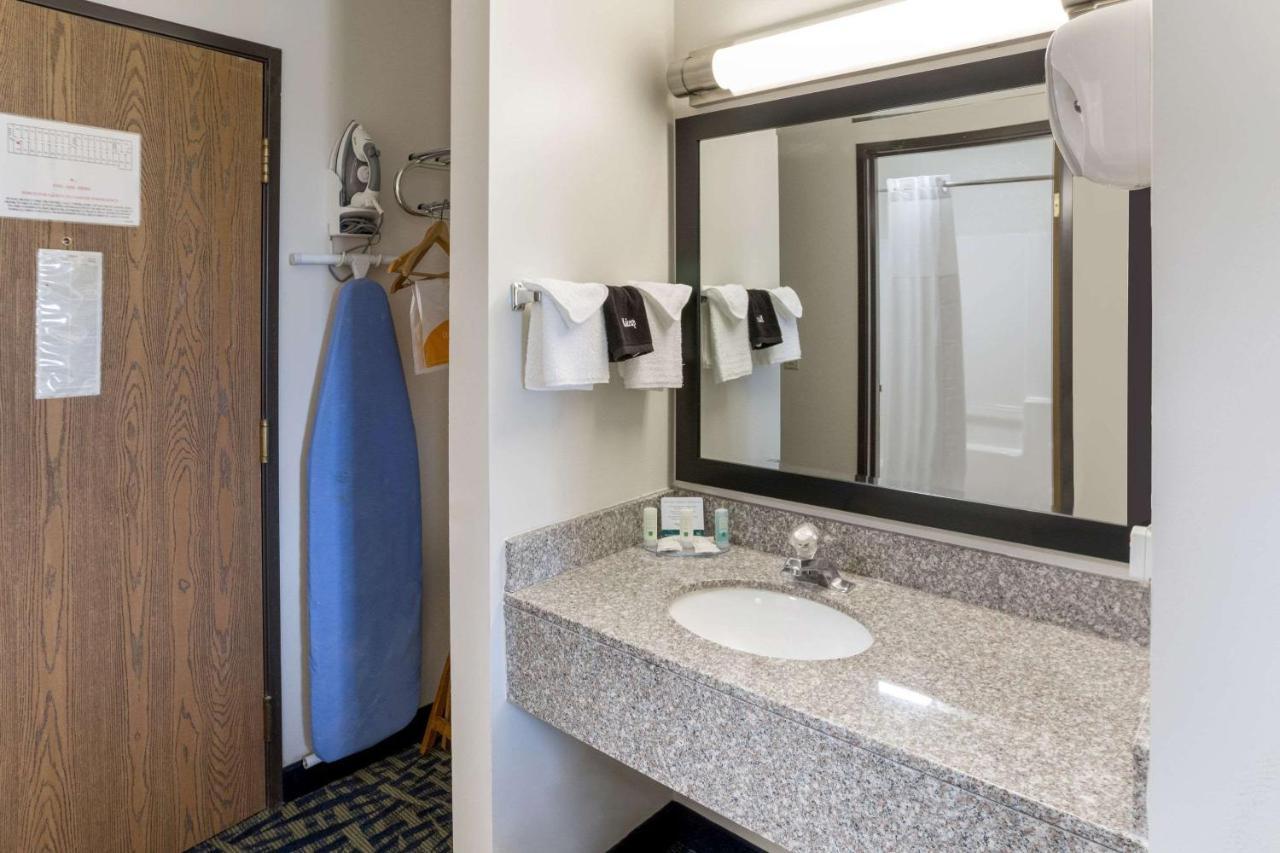 Quality Inn Rochelle Екстериор снимка