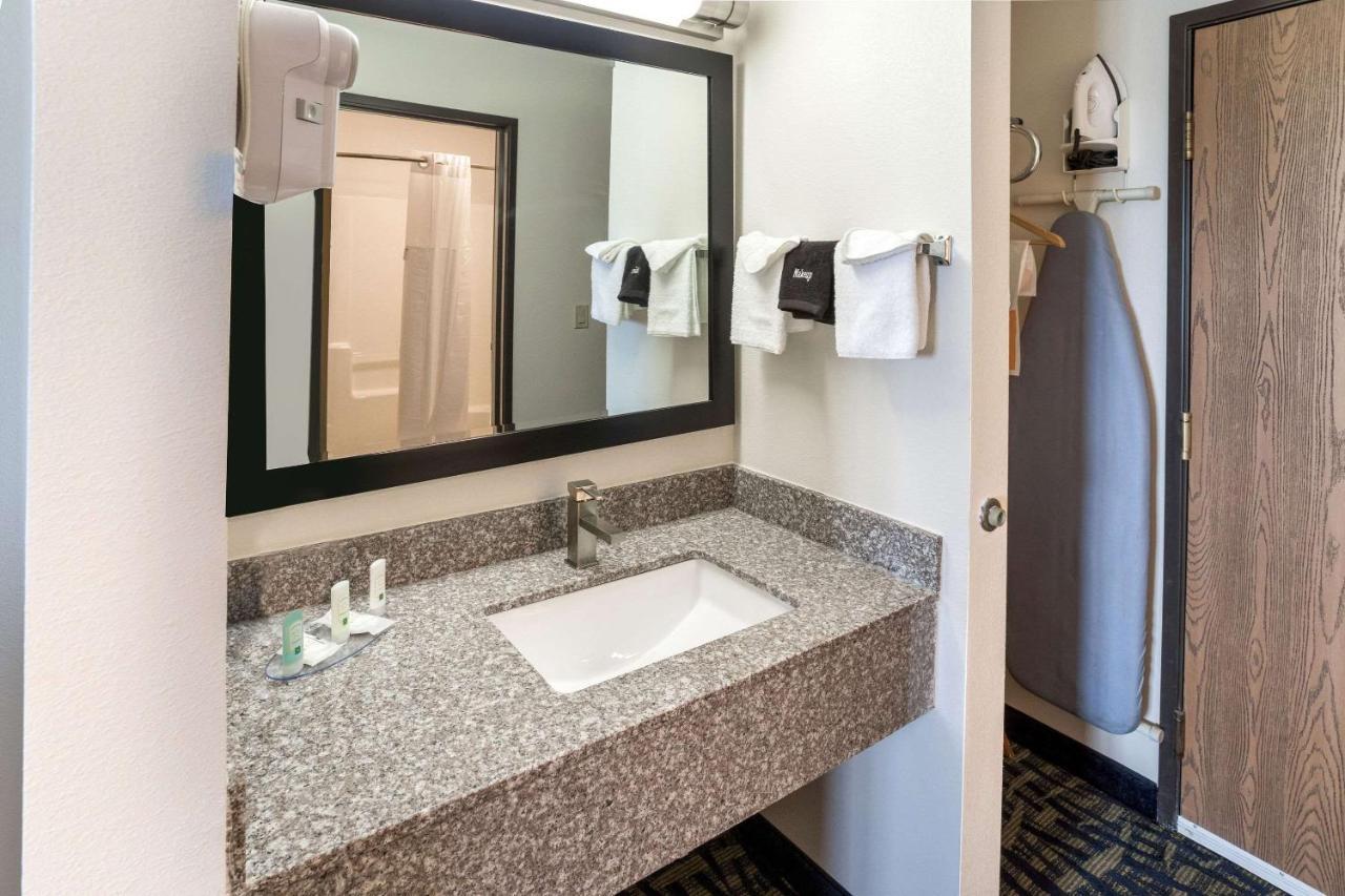 Quality Inn Rochelle Екстериор снимка
