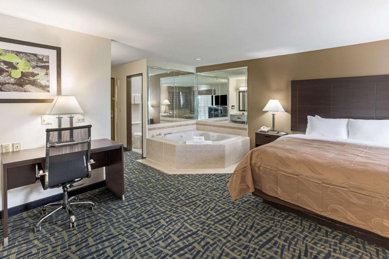 Quality Inn Rochelle Екстериор снимка