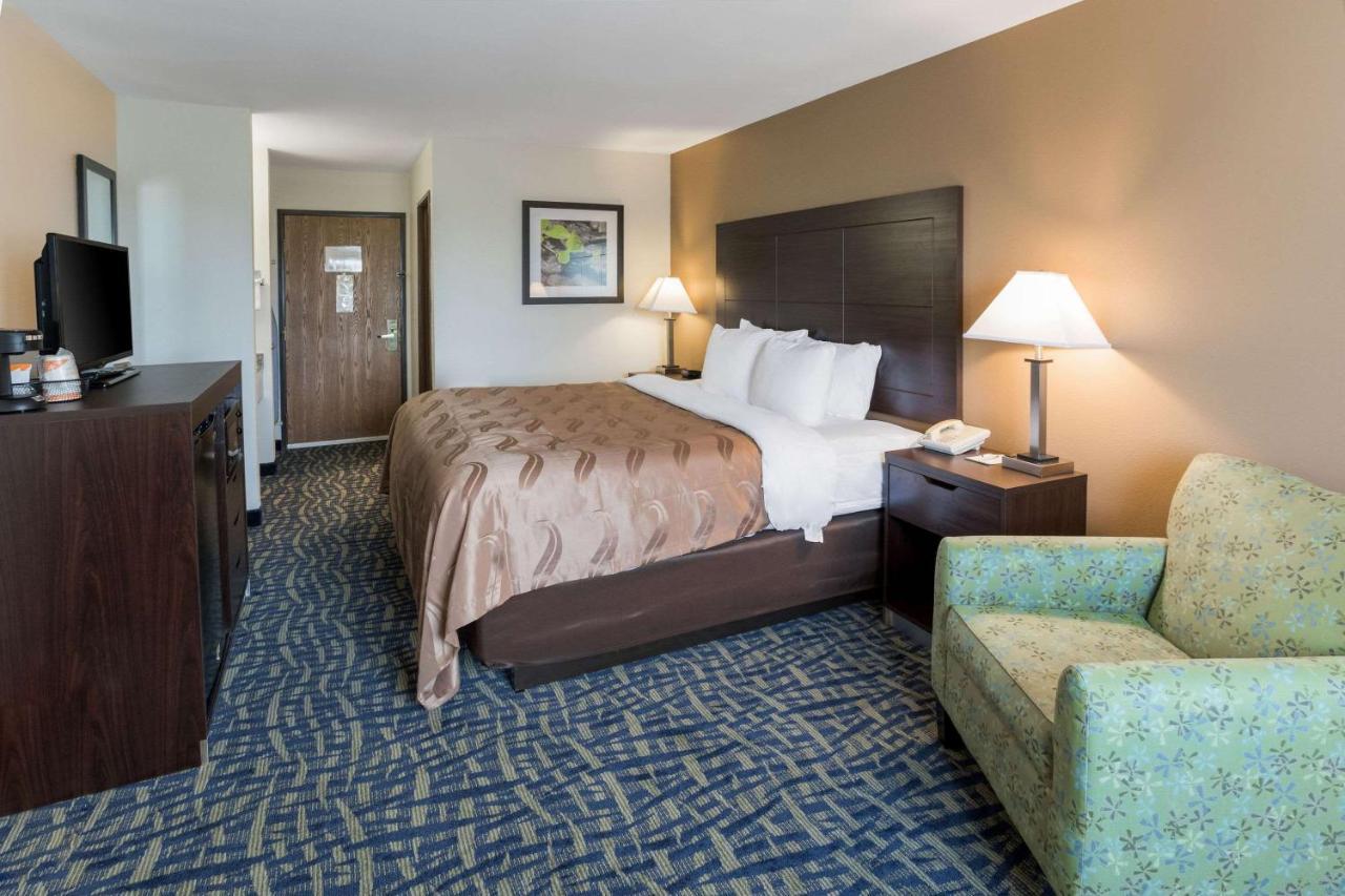 Quality Inn Rochelle Екстериор снимка