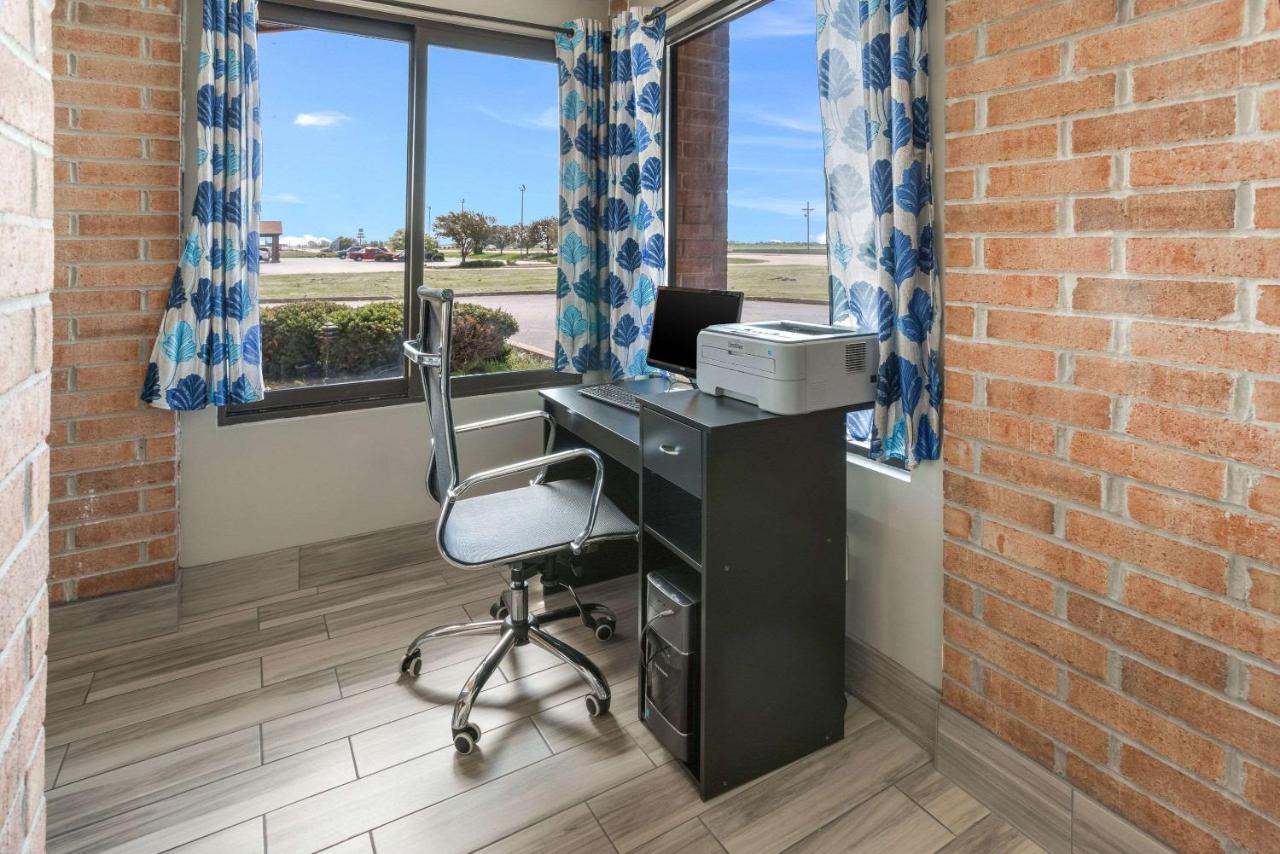 Quality Inn Rochelle Екстериор снимка